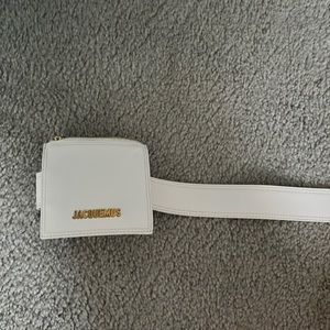 COPY - White Jacquemus belt